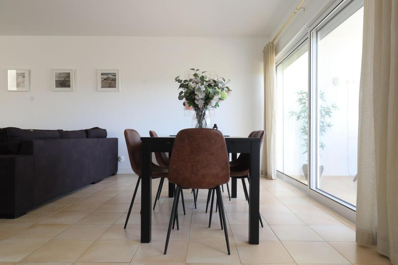 Lovelystay - Divine 3Bdr Duplex House W/ Pool & Garden Patroves Eksteriør bilde