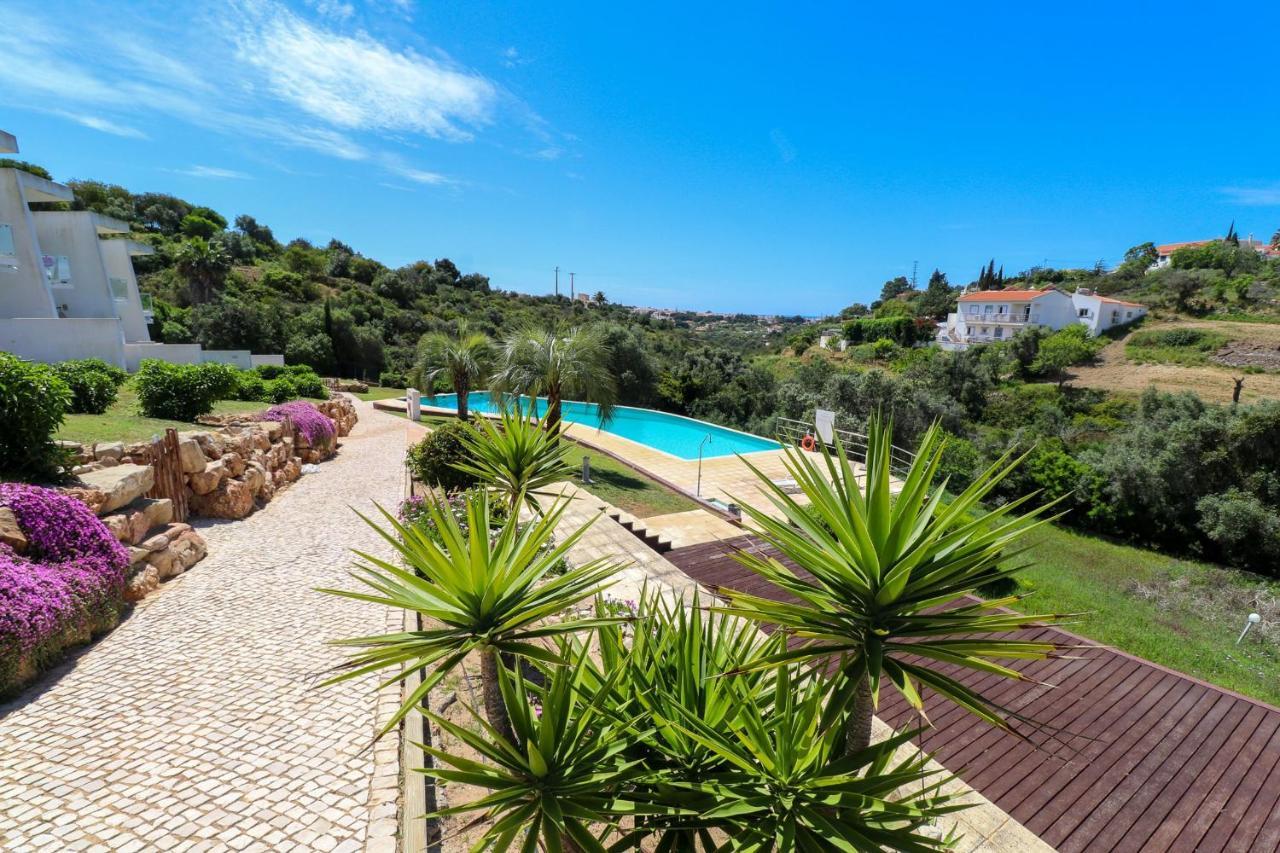 Lovelystay - Divine 3Bdr Duplex House W/ Pool & Garden Patroves Eksteriør bilde